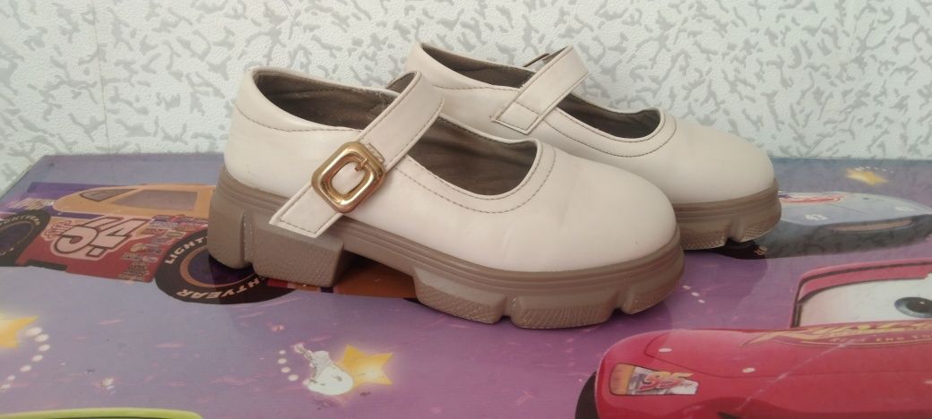Продам туфли р 34