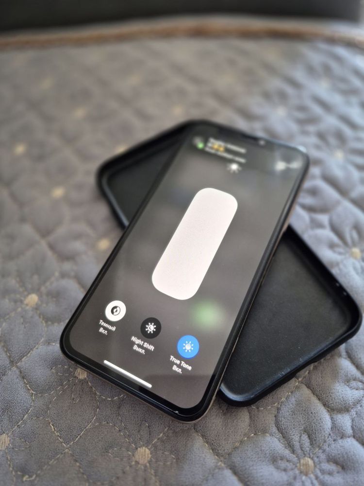 Продам Iphone Xs, 64gb