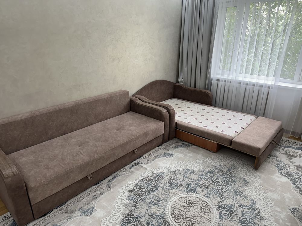 Продаю Диван, раскладные, 3 м