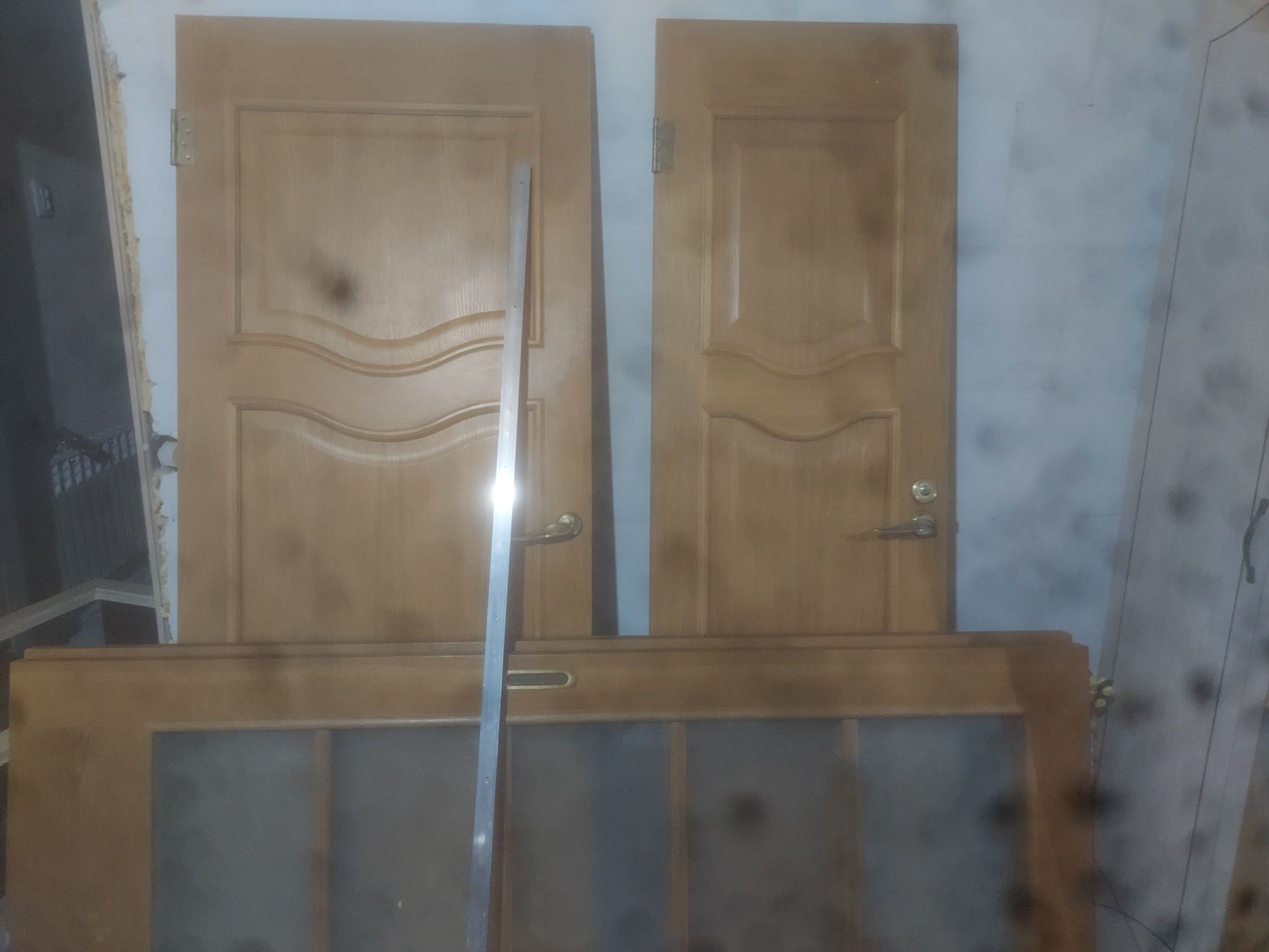 Двери деревянные