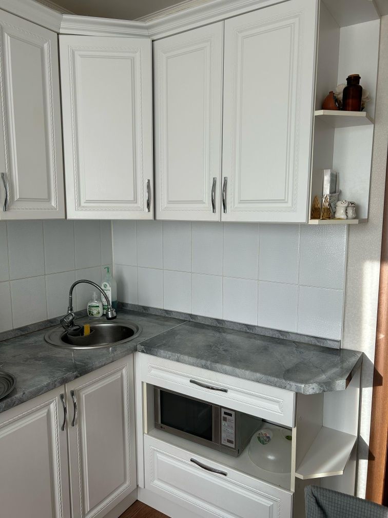 Продам 3 комнатную улучшенную квартиру