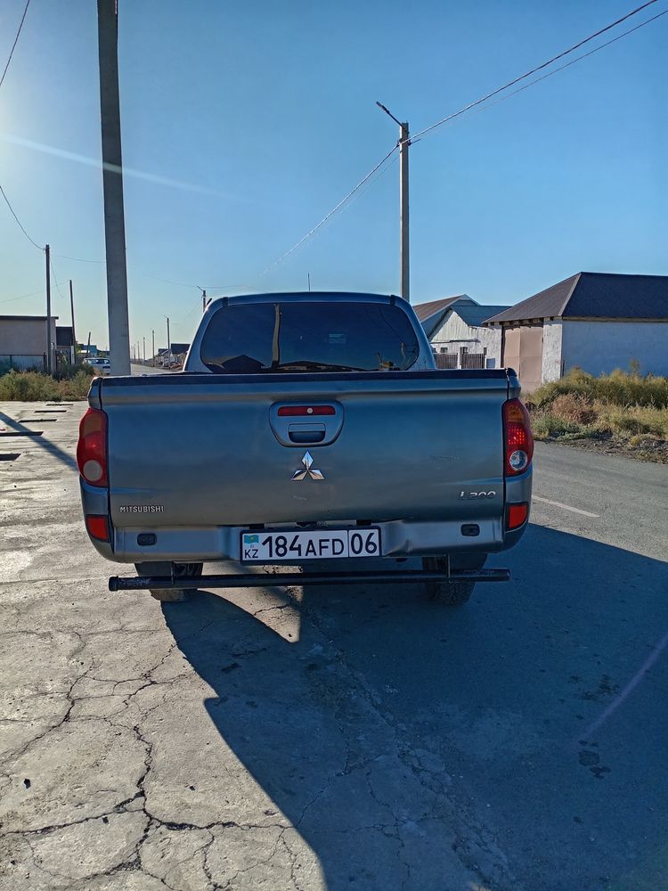 Mitsubishi L200 срочно продается