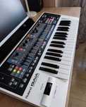 Синтезатор Roland gaia SH 01
