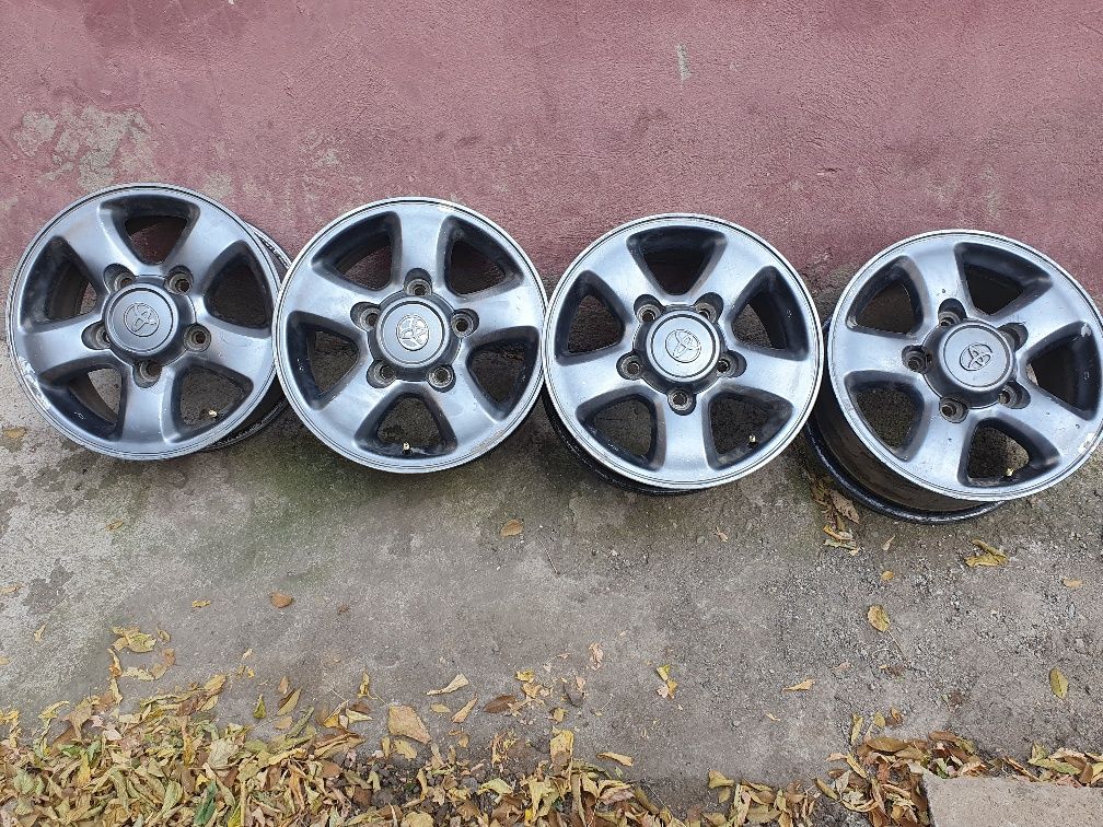 Оригинальный диск тайота R16