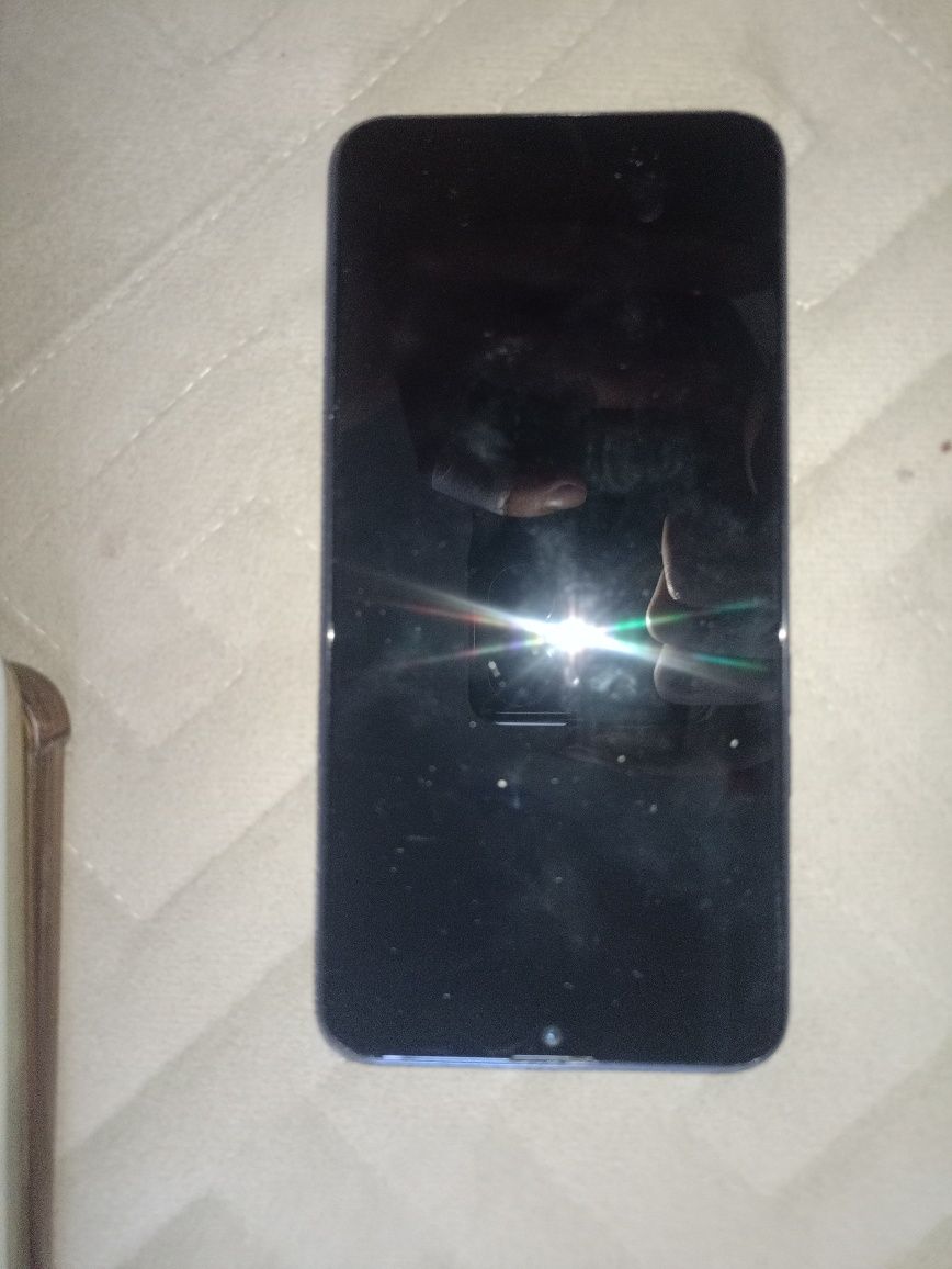 Продам телефоны Xiaomi,Samsung