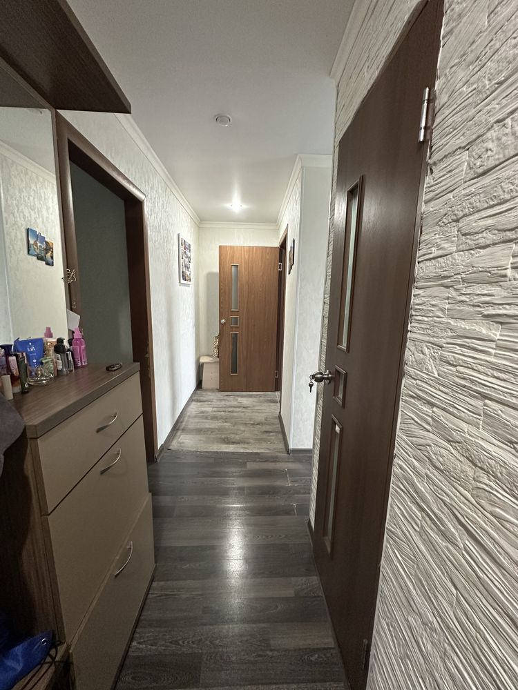 Продам 3 - комнатную квартиру