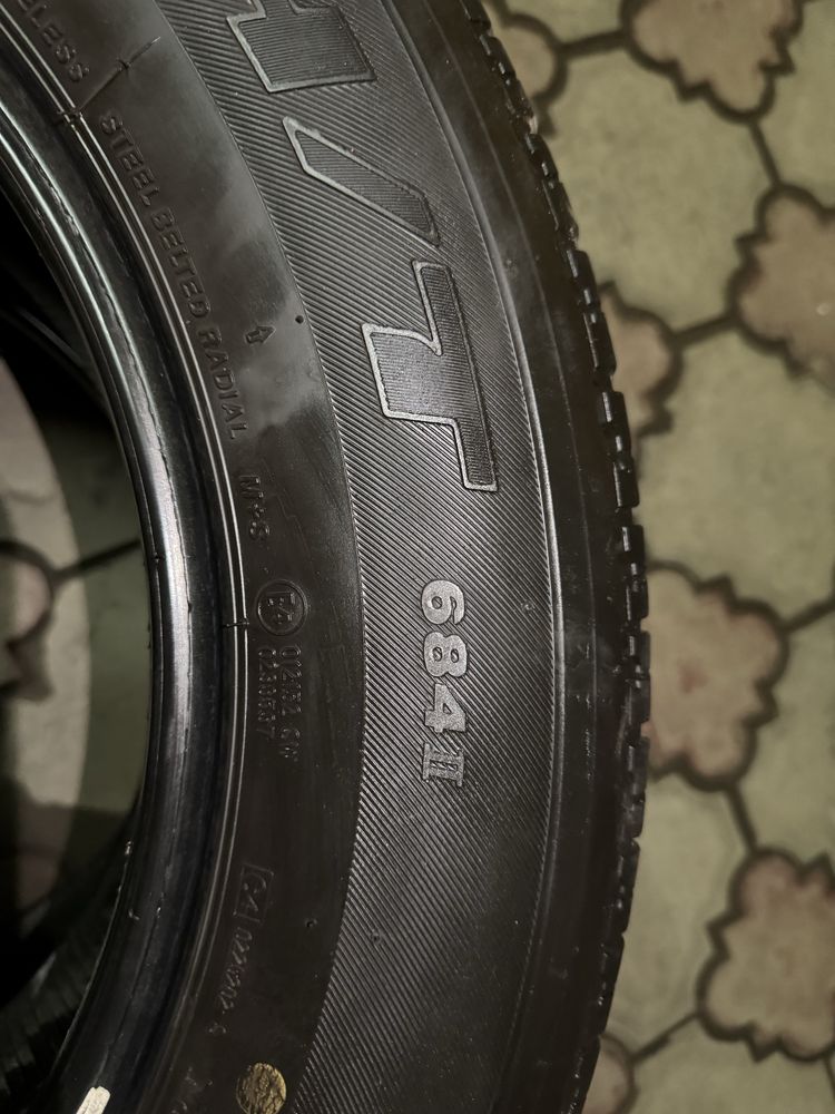 Продаю 2 шины Bridgestone Dueler H/T 684 II 265/60 R18 — всесезонные