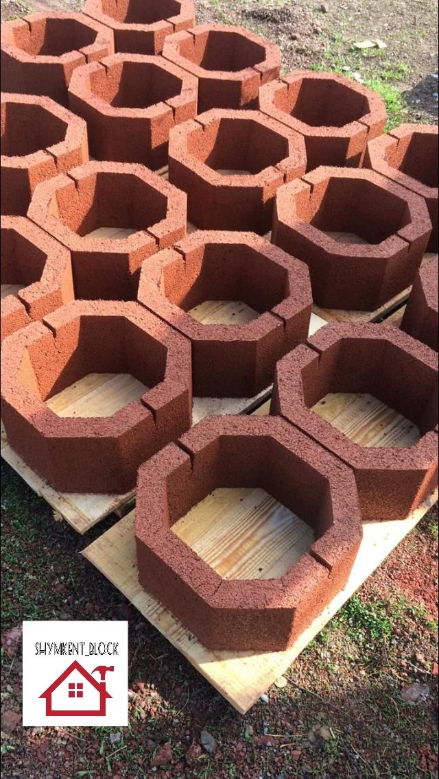 Шлакоблоки на Турланских экспедициях
