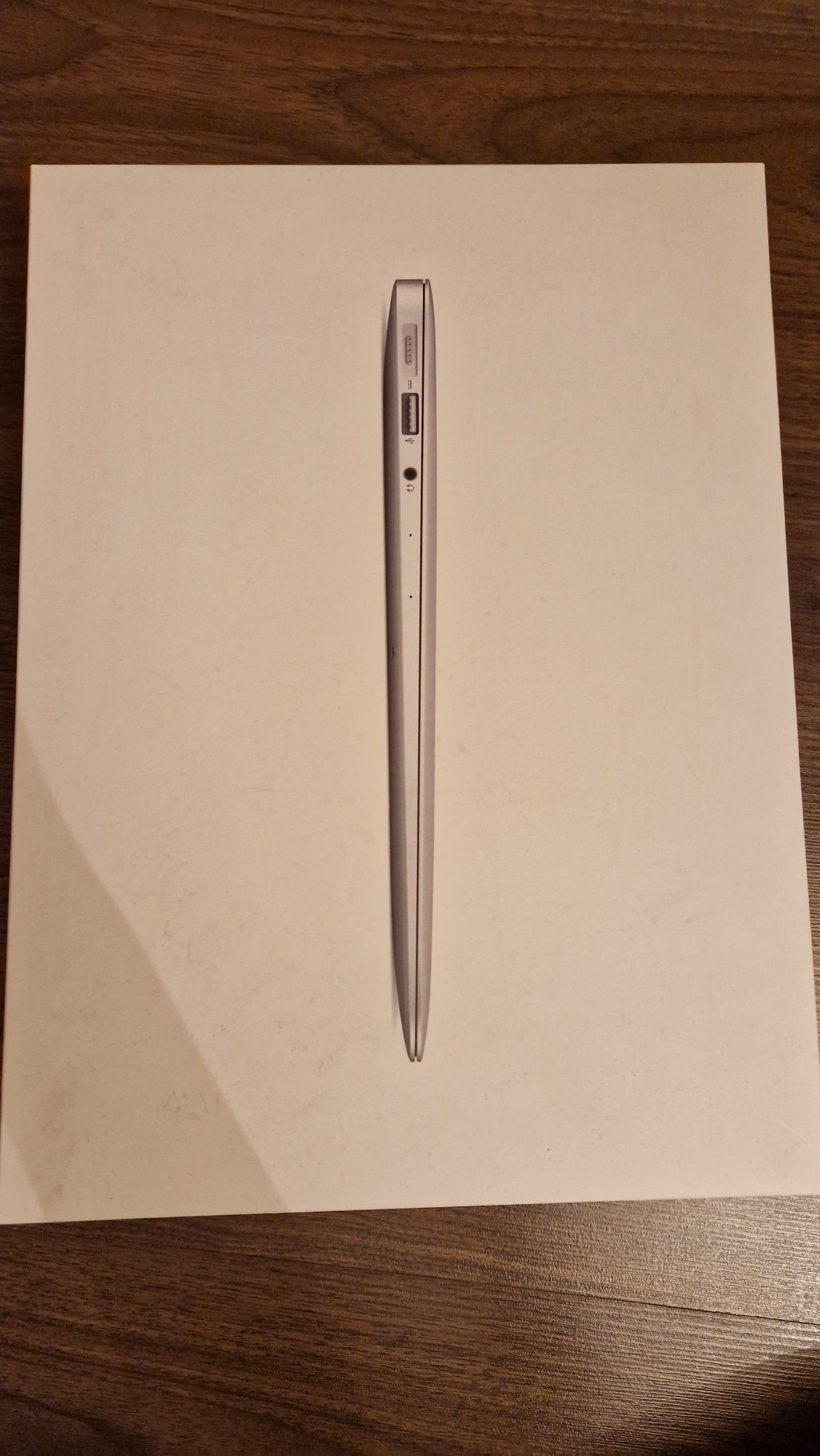 MacBook air 2017, 128/8/it диагональ 13,3