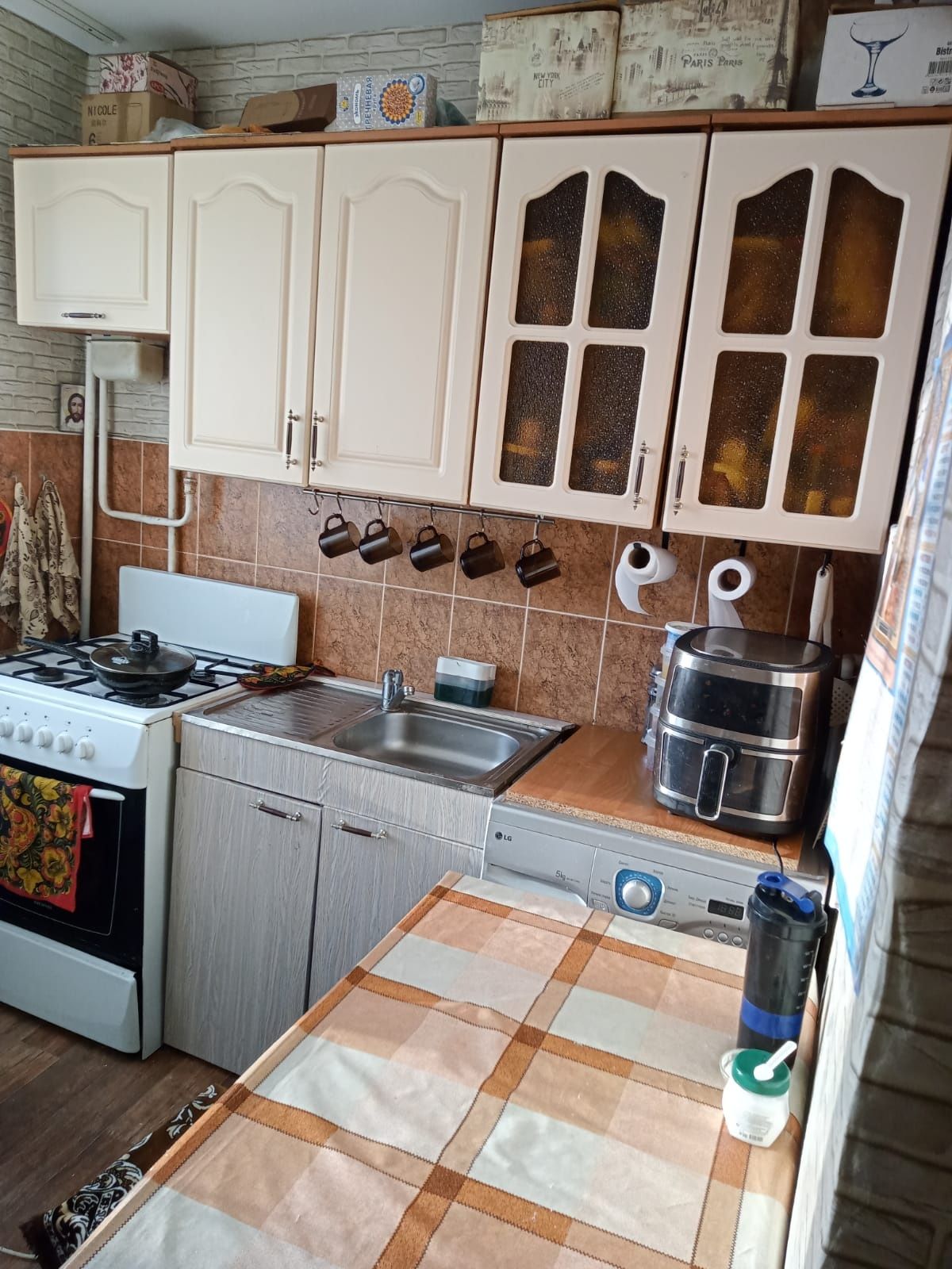 Срочно! Продам 2 комн квартиру в районе Северного