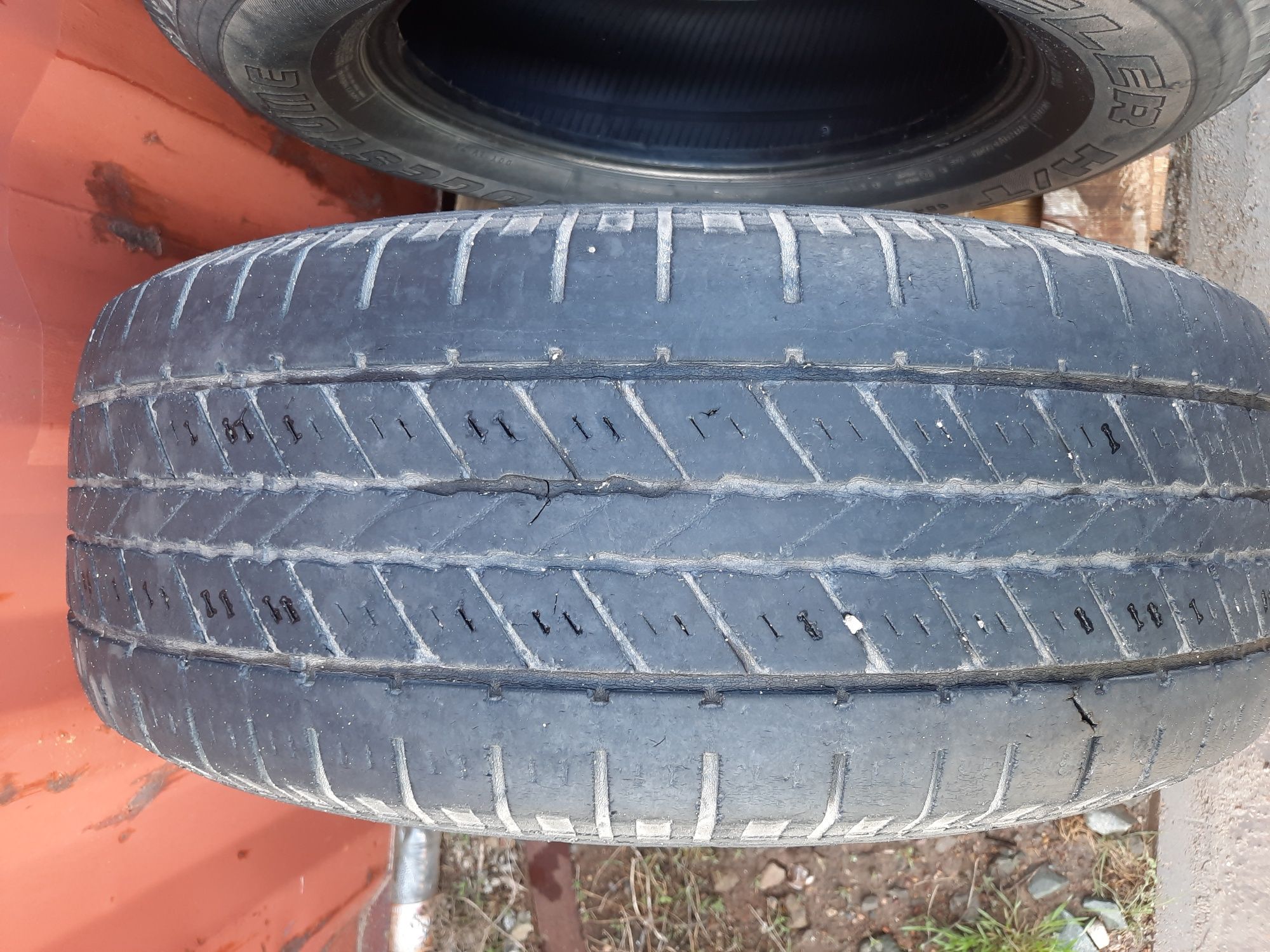 Продам летние шины 2 шт. Бриджстоунн-2шт, Ханкок-1 шт, 165/65 R17