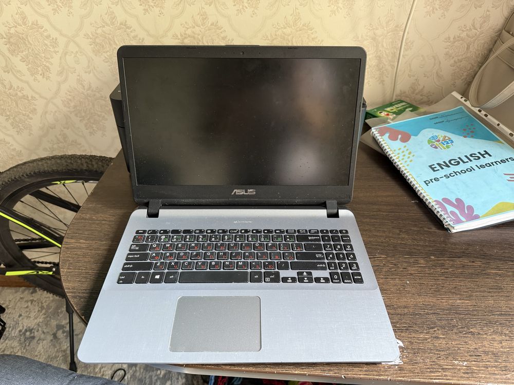 Asus X507M ноутбук