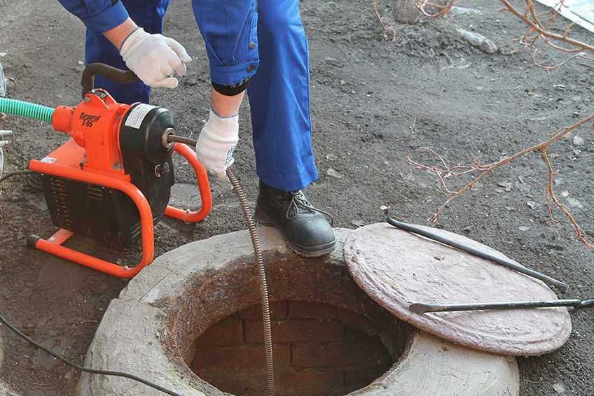 Чистка труб Универсальная прочистка труб от любых засоров