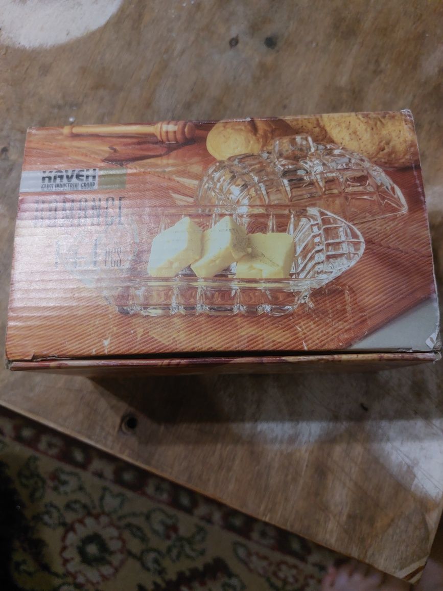 Продам  продам новое  масленка  в каробке