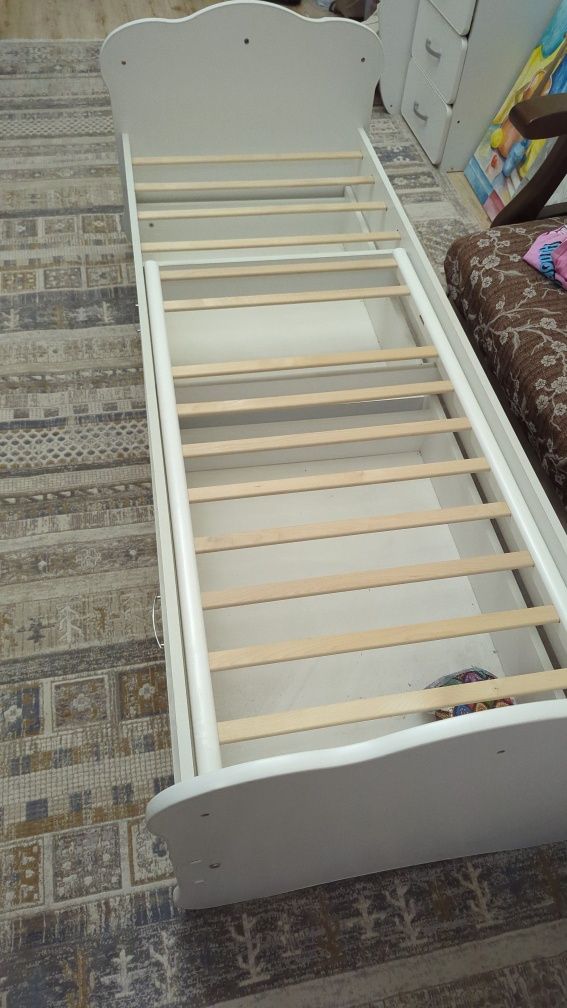 Продам детскую кровать