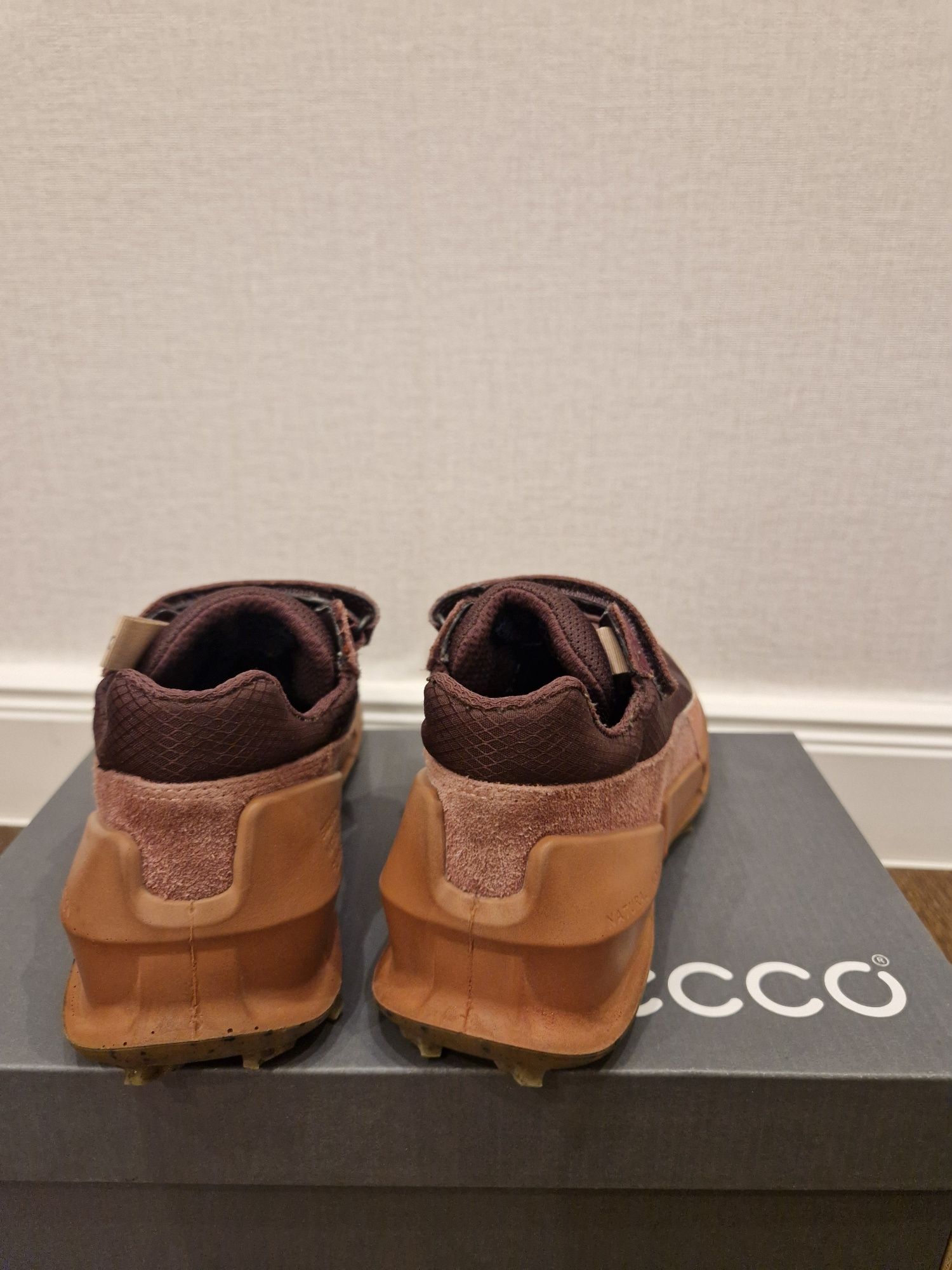 Кроссовки ECCO BIOM K2