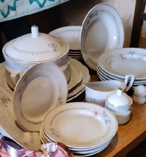 Продам Рижский столовый сервиз.