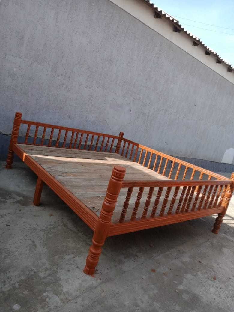 Продам деревянный и металлический Тапчан