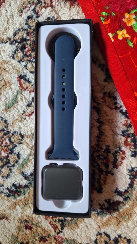 Продам часы Apple watch новые