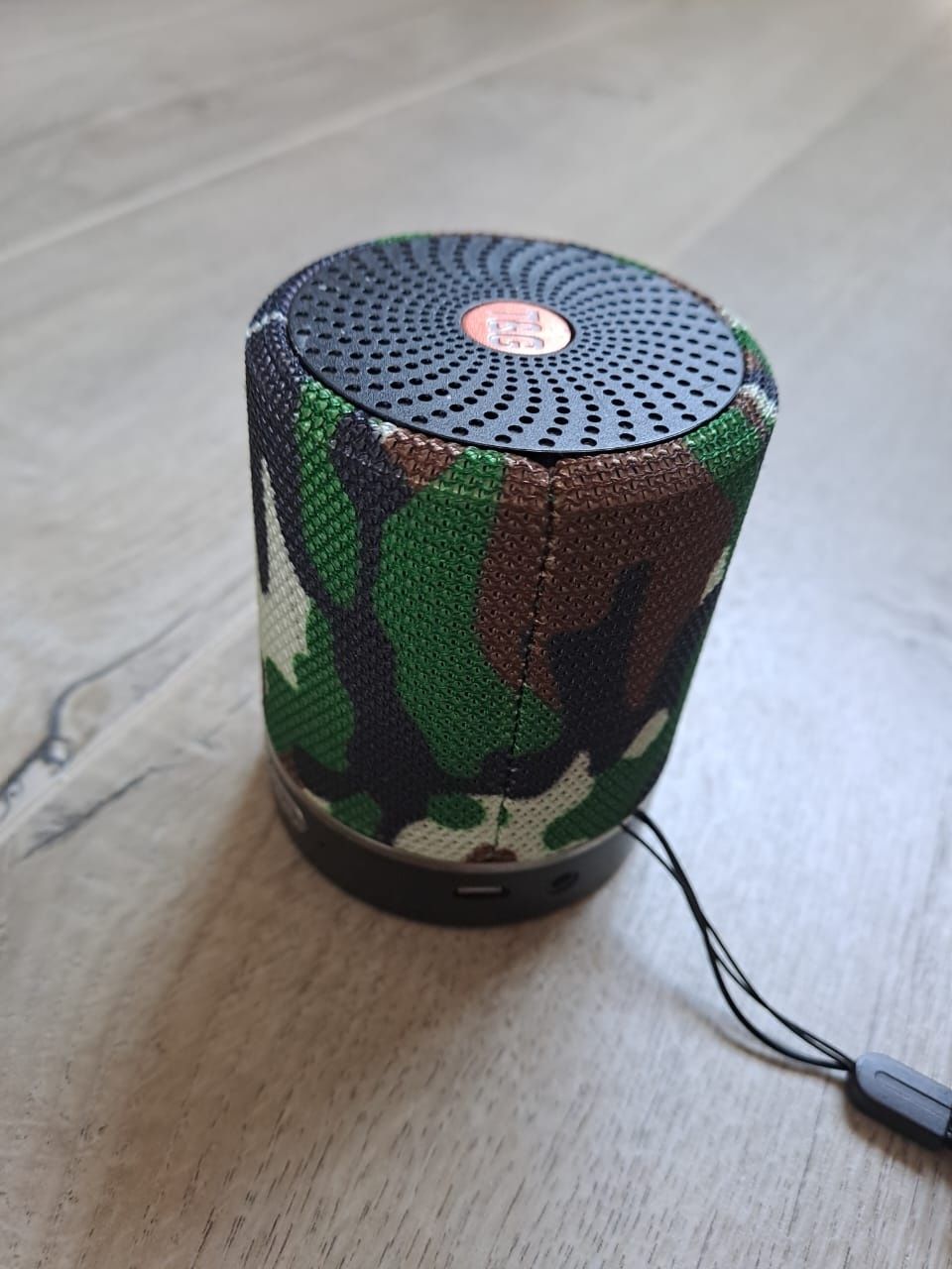 Bluetooth-колонка с камуфляжным дизайном