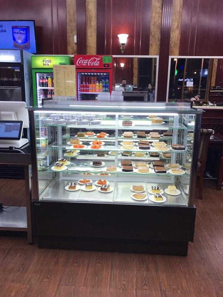 Кондитерская витрина САКЕ от 1м, витрина кондитерская