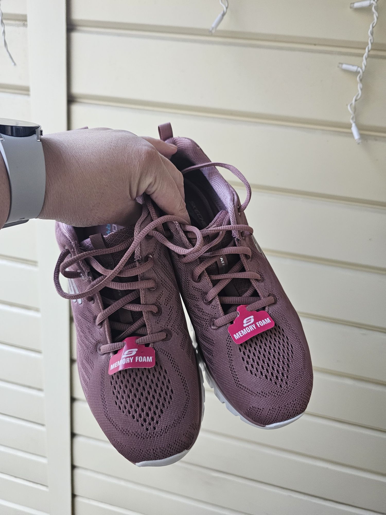 Кроссовки женские  skechers