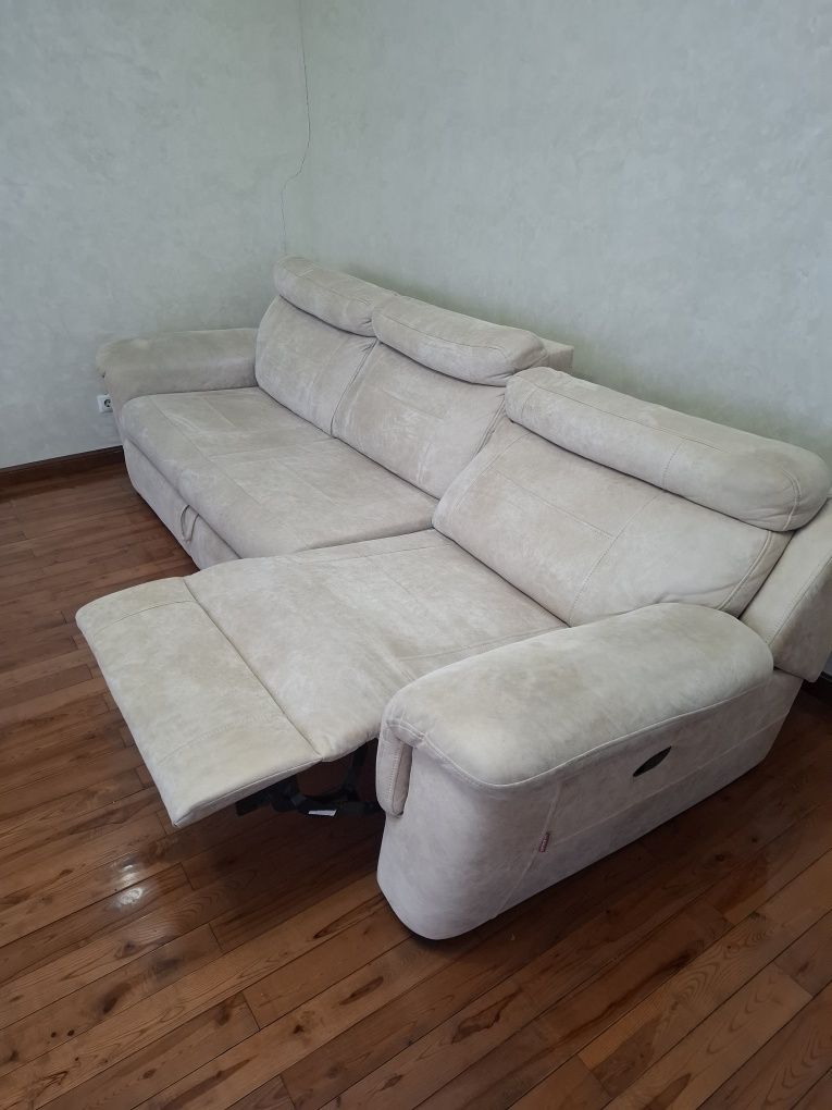 Продам диван б/у в отличном состоянии