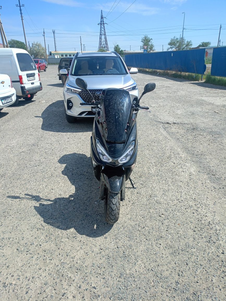 Продам скутер хорошо состояние