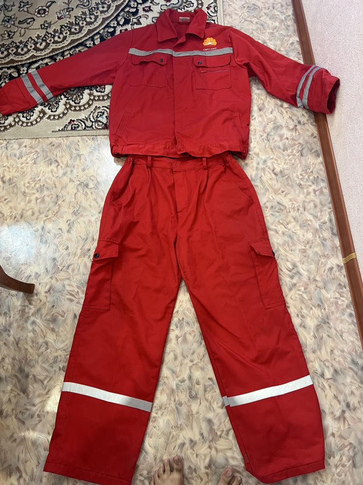 Продам летнию спецовку размер 48-50