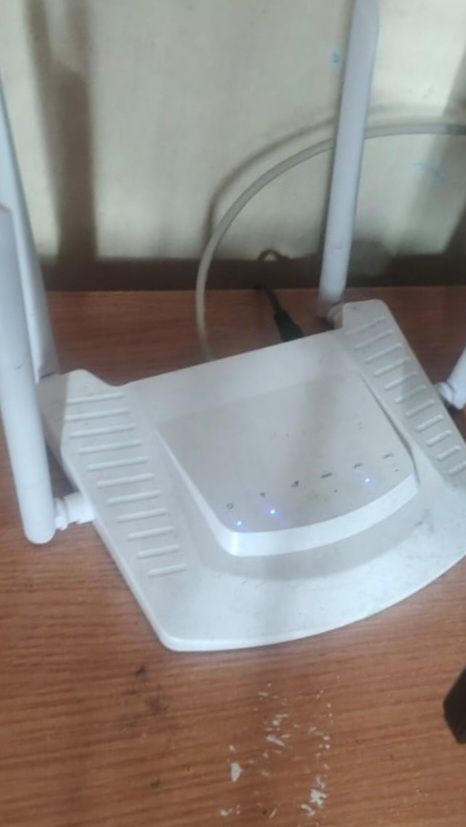 билайн актив алтел роутер 4G+ (150мб.сек) модем с  LAN RG45