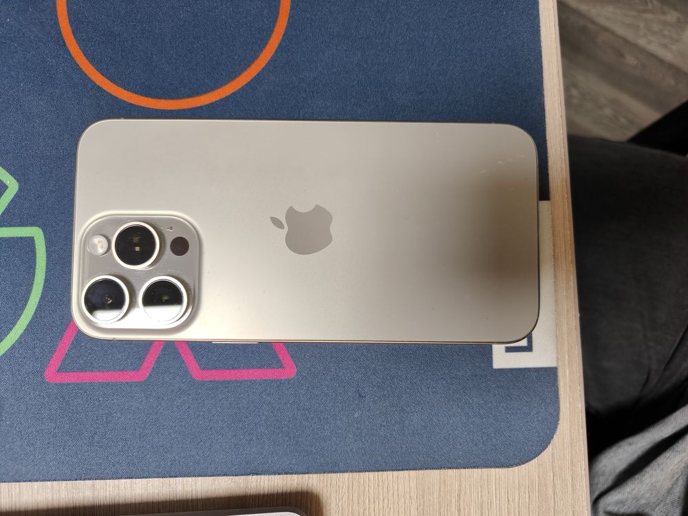iPhone 15 Pro Max – Titan Gray – 256 GB
