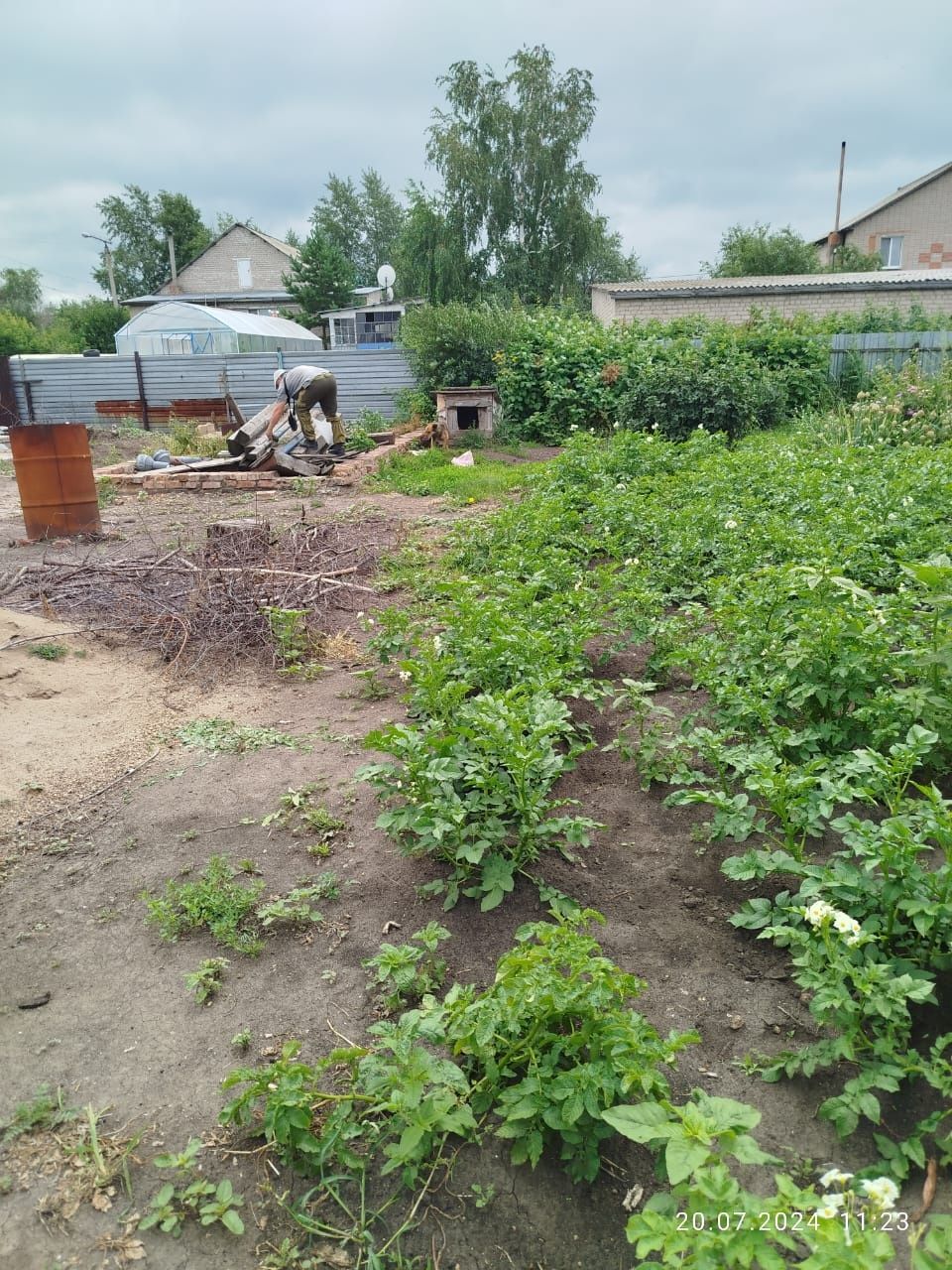 Продам 16 соток земли. Рабочий поселок.