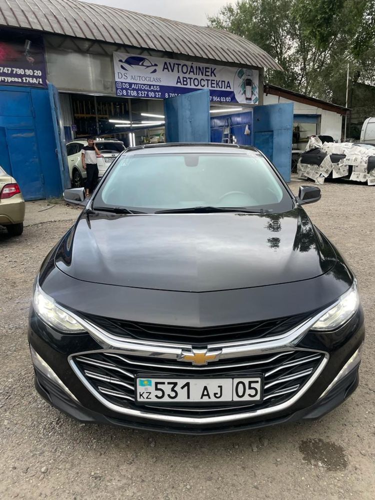 Автостекла Алматы. Замена лобового. Автостекло. Установка лобового