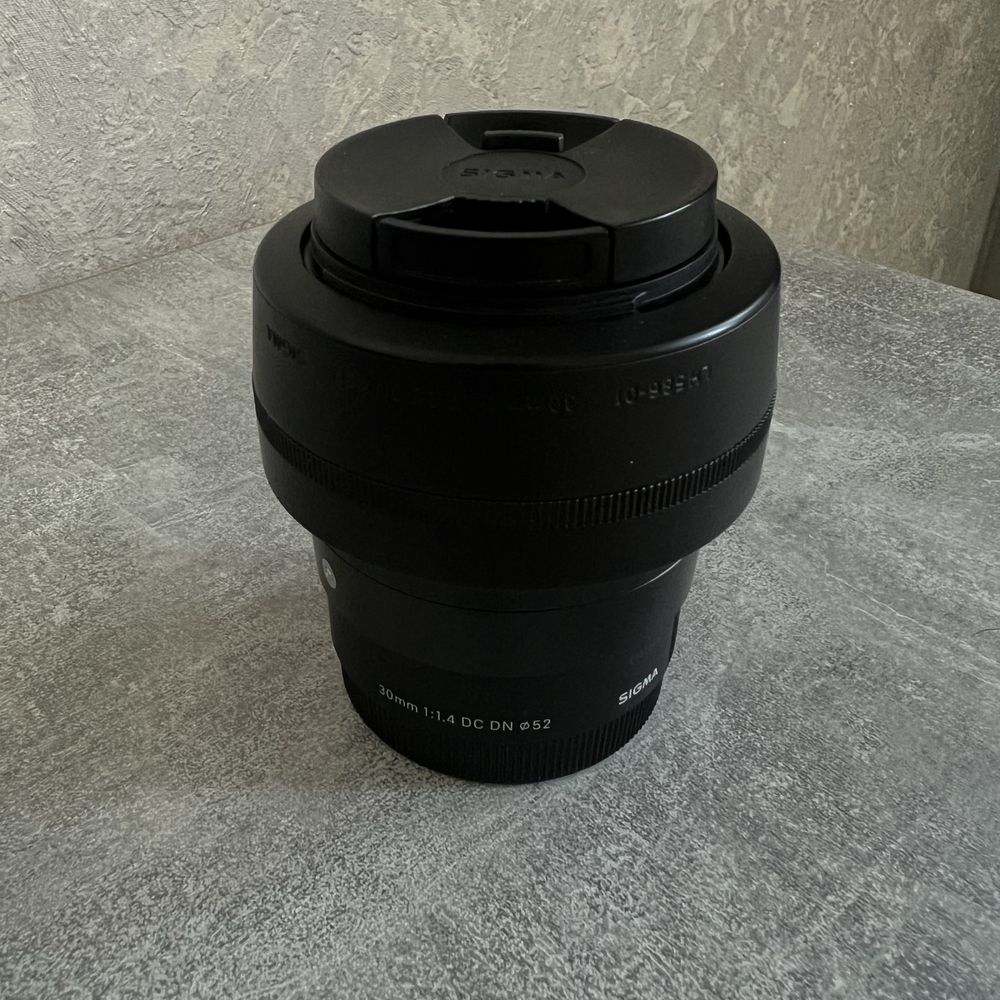 Объектив Sigma 30mm f/1.4 DC DN Contemporary для Sony E