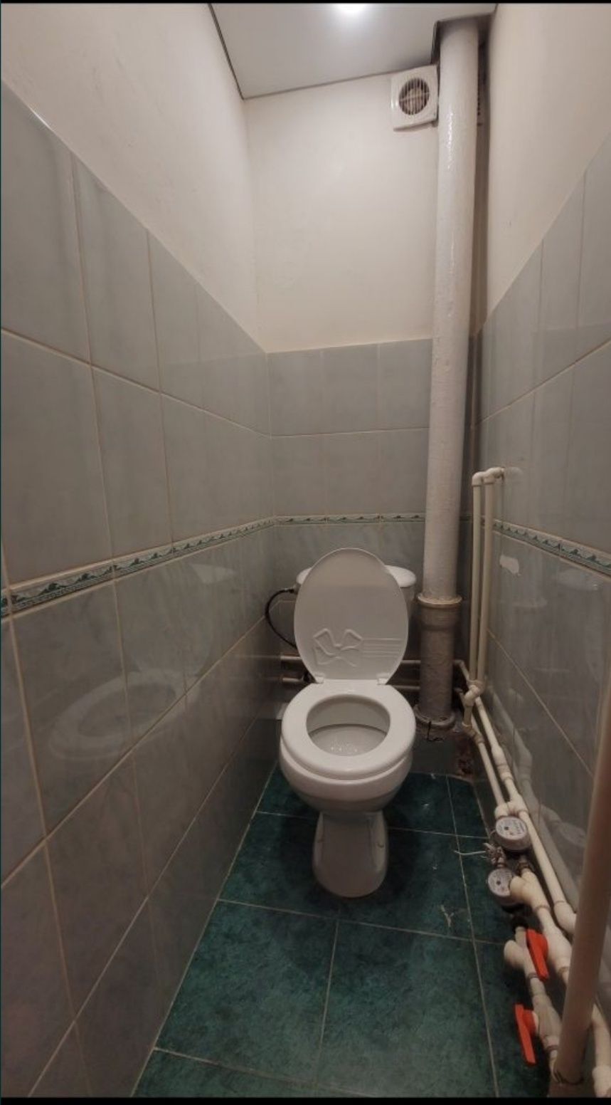 Продам 3-я , нов план,Байтерек ,8 школа, 23,3 торг