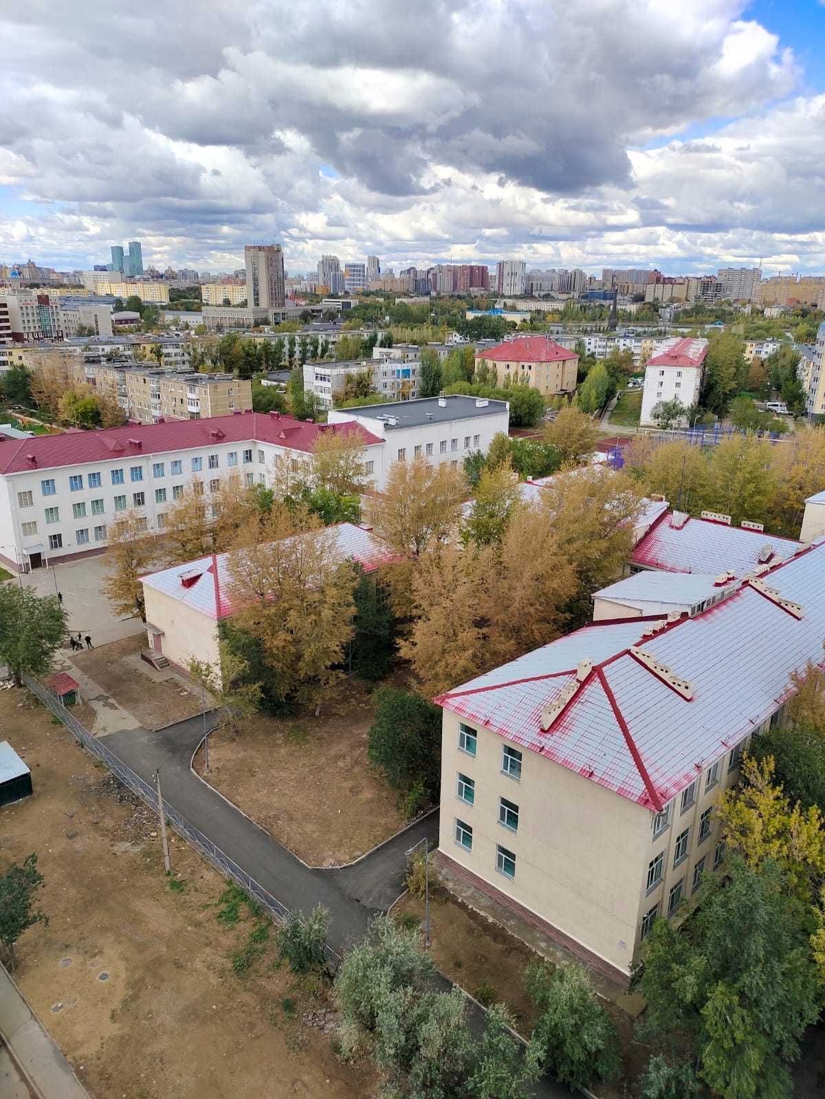 Продам 2-х комн. кварт. комфорт-класса, между маг.Орбита и ТД Евразия