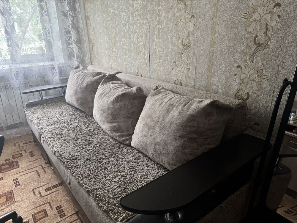 Продам диван б/у