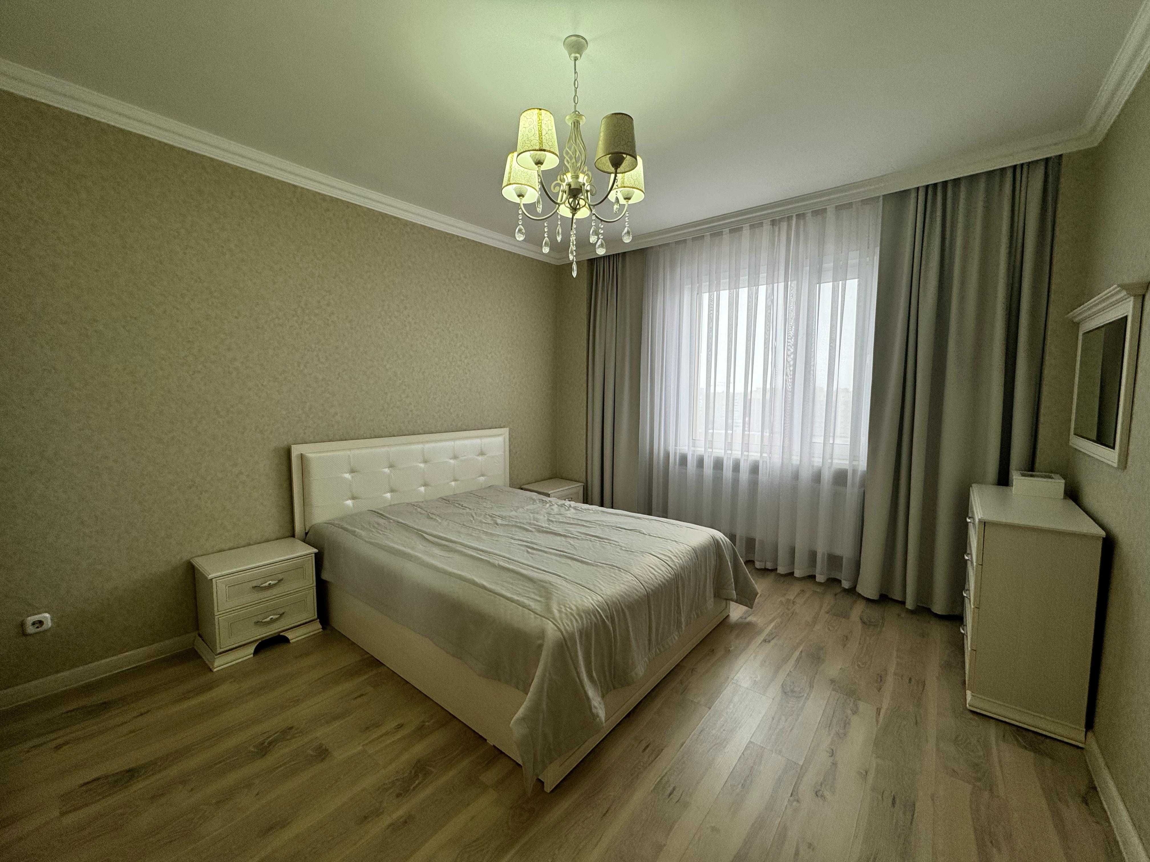 Продаем 3 комн. кв .-  89 кв.м. в НОВОМ ДОМЕ - Шахтеров 52