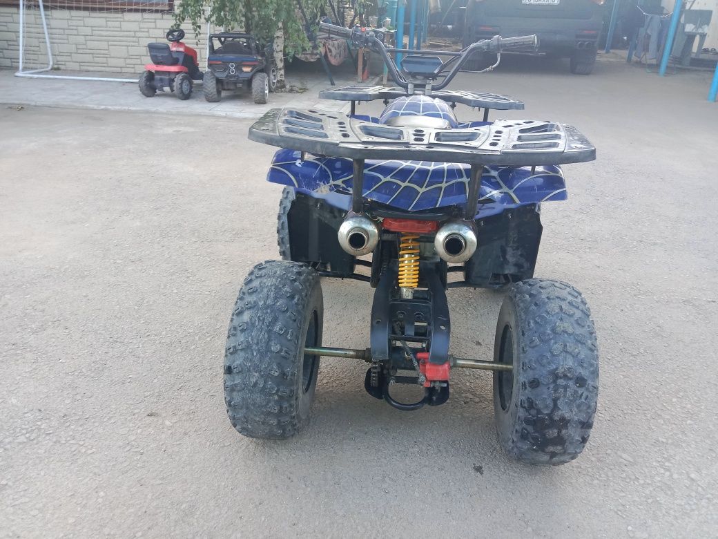 Продаю квадроцикл