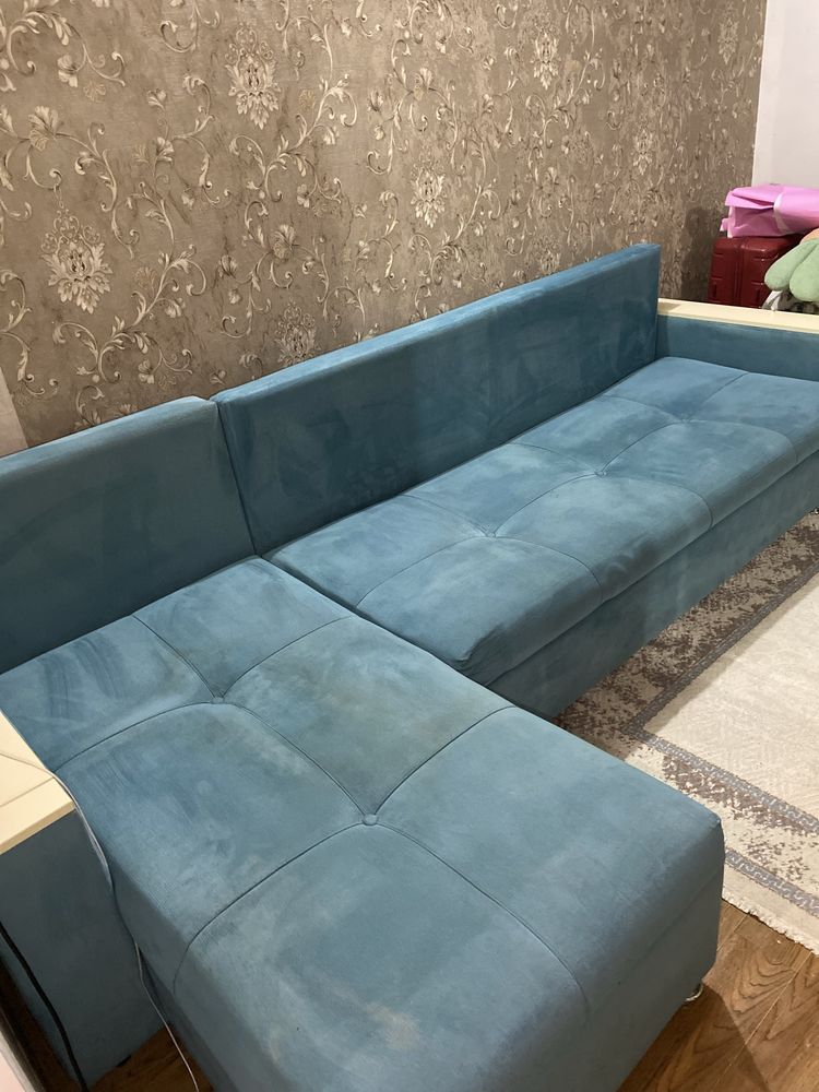 Продам мягкий диван,Разкладывается Состояние хорошее