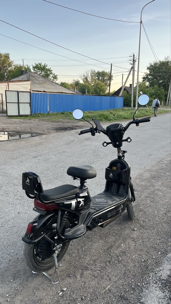 Продам электроскутер