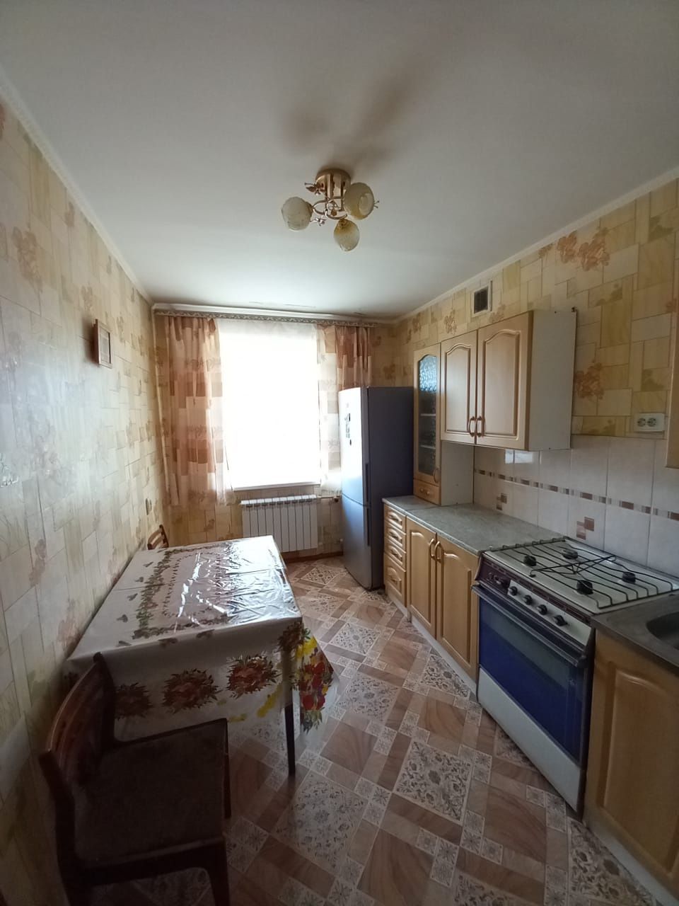 3-х комнатная квартира в районе Казахской школы