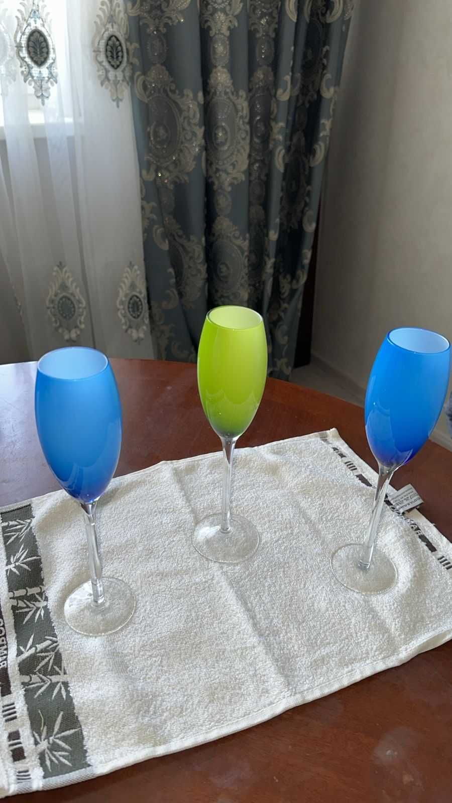Продам бокалы для шампанского