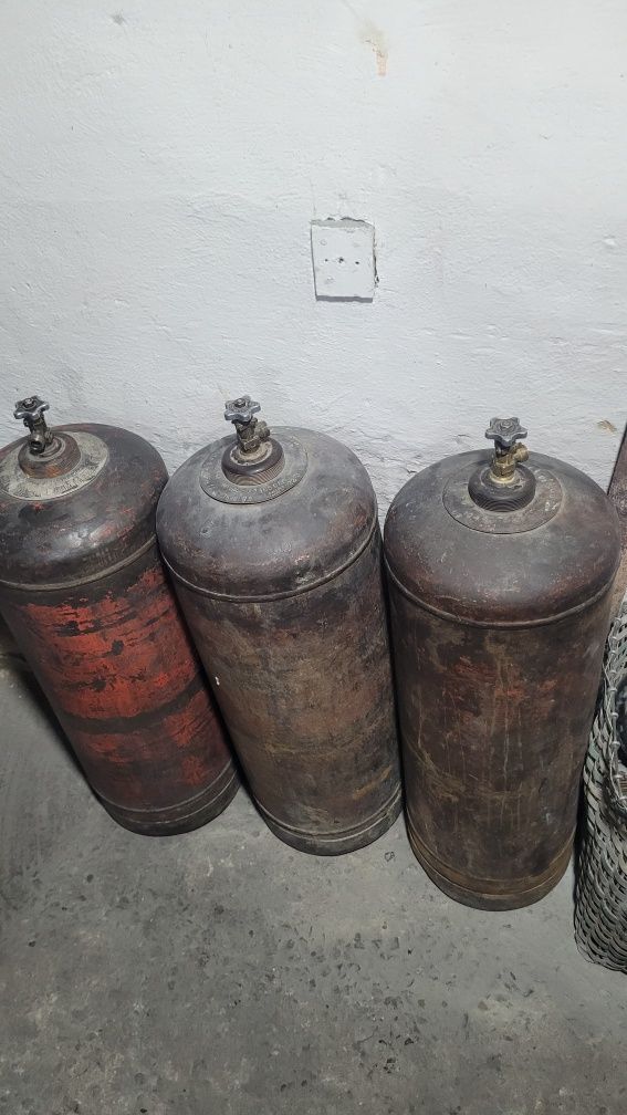 Продам газ балон Большой балоны