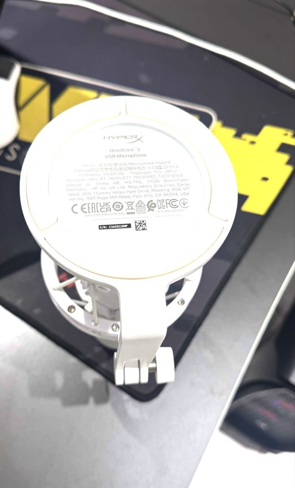 Микрофон Quadcast s