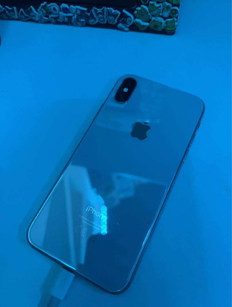 iPhone X на 64 Gb в идеальном состоянии