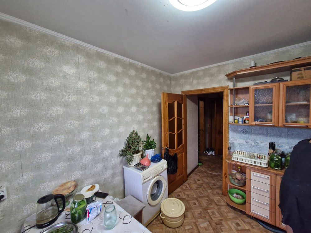 Продам срочно в центре 2х комнатную квартиру