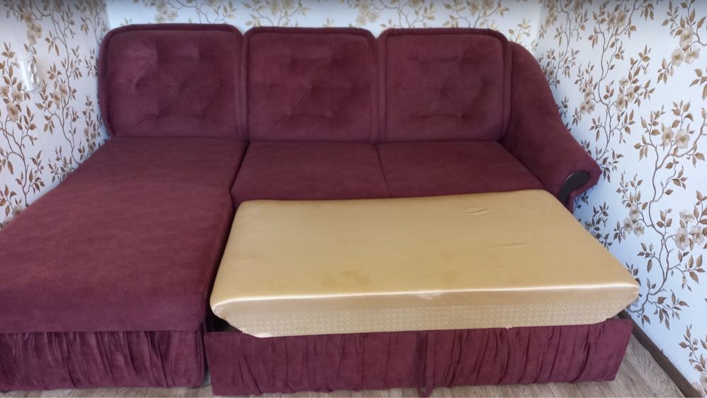 Продам диван в хорошем состоянии