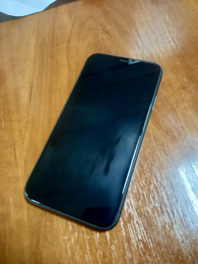 Продам Iphone 11