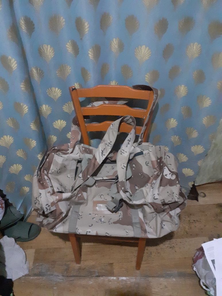 Продам рюкзаки,и дорожную сумки, разные недорого